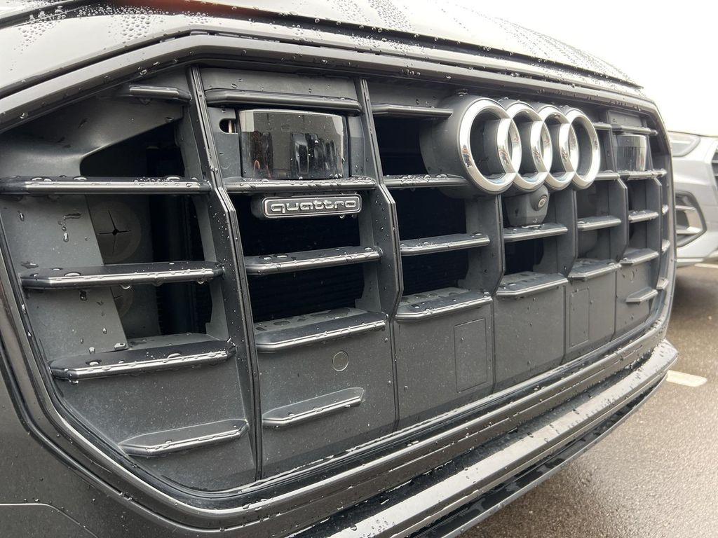 used 2019 Audi Q8 car