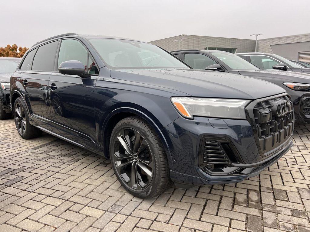 new 2026 Audi Q7 car, priced at $76,940