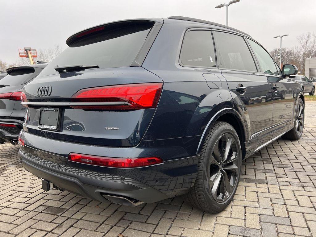 new 2026 Audi Q7 car, priced at $76,940
