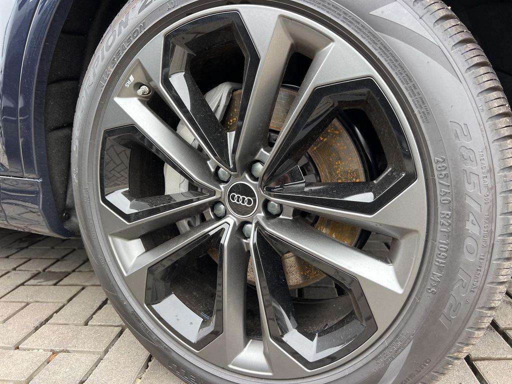 new 2026 Audi Q7 car, priced at $76,940