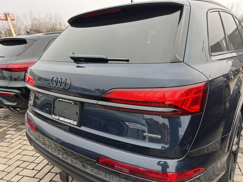 new 2026 Audi Q7 car, priced at $76,940