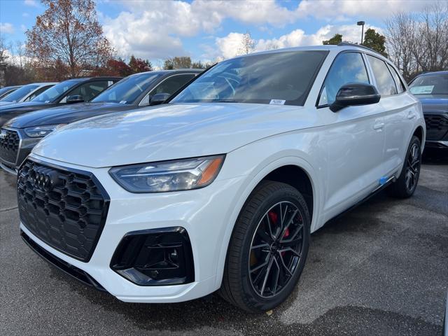 new 2025 Audi SQ5 car, priced at $70,140