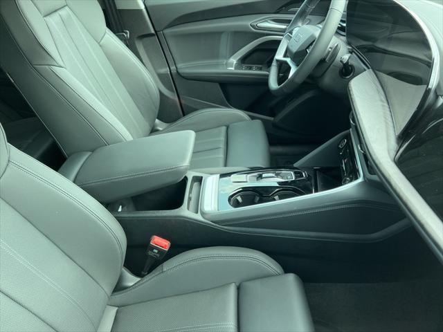 new 2025 Audi Q5 car, priced at $61,300
