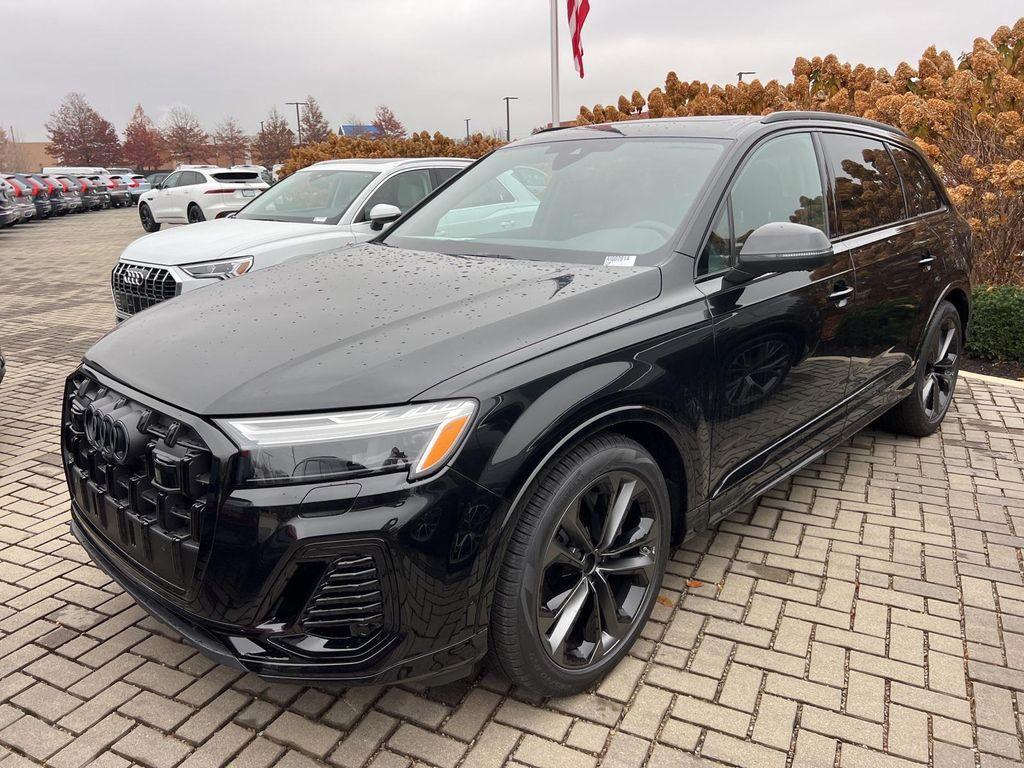 new 2026 Audi Q7 car, priced at $78,445