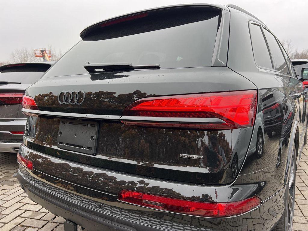 new 2026 Audi Q7 car, priced at $78,445