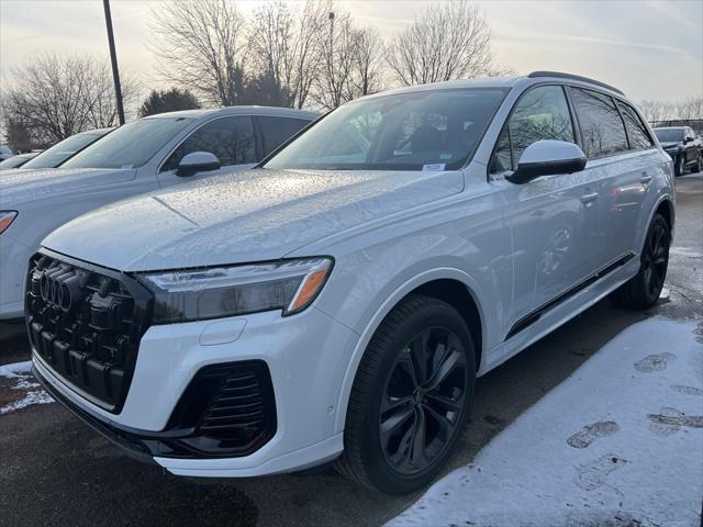 new 2025 Audi Q7 car, priced at $77,090