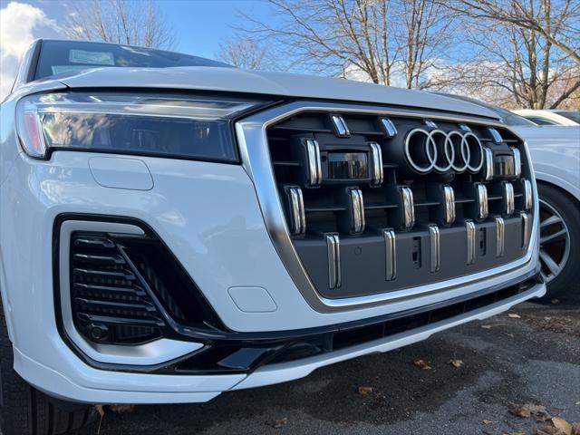 new 2025 Audi Q7 car, priced at $75,800