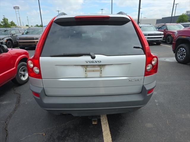 used 2004 Volvo XC90 car, priced at $4,994