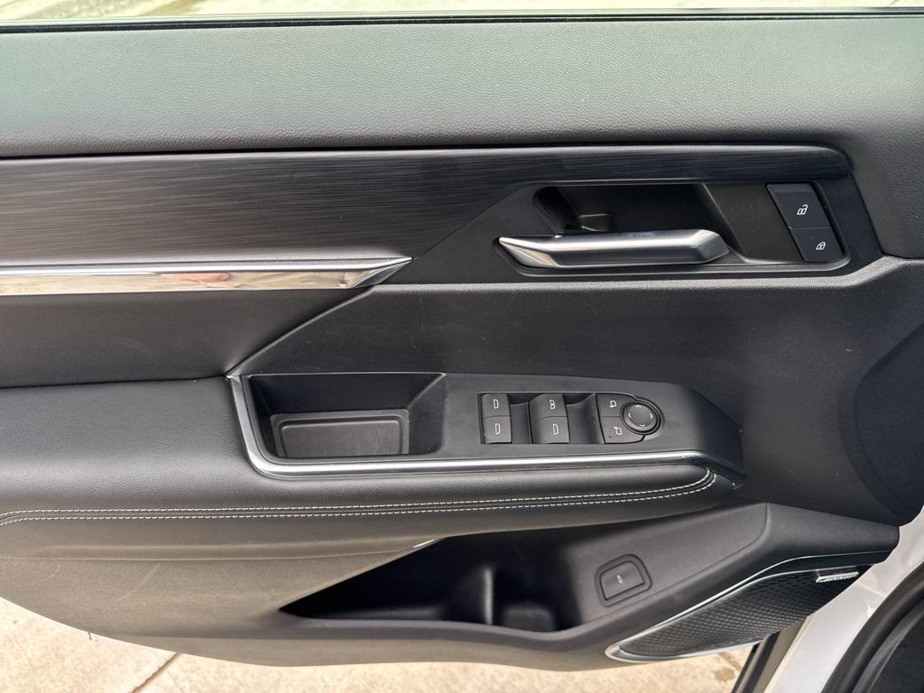 used 2024 GMC Acadia car, priced at $35,999