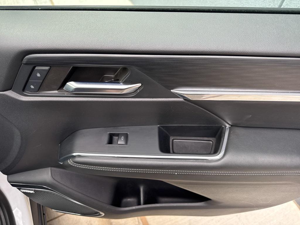 used 2024 GMC Acadia car, priced at $35,999