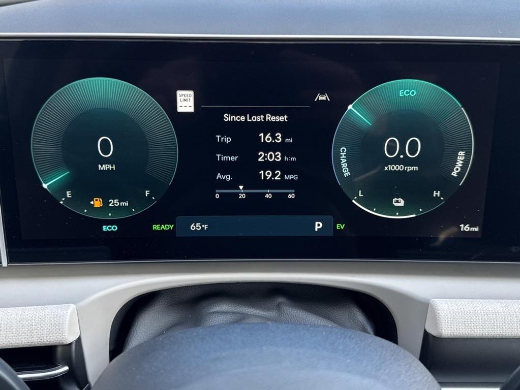 new 2026 Hyundai TUCSON Hybrid car, priced at $33,525