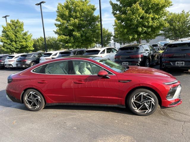 new 2024 Hyundai Sonata car, priced at $27,215