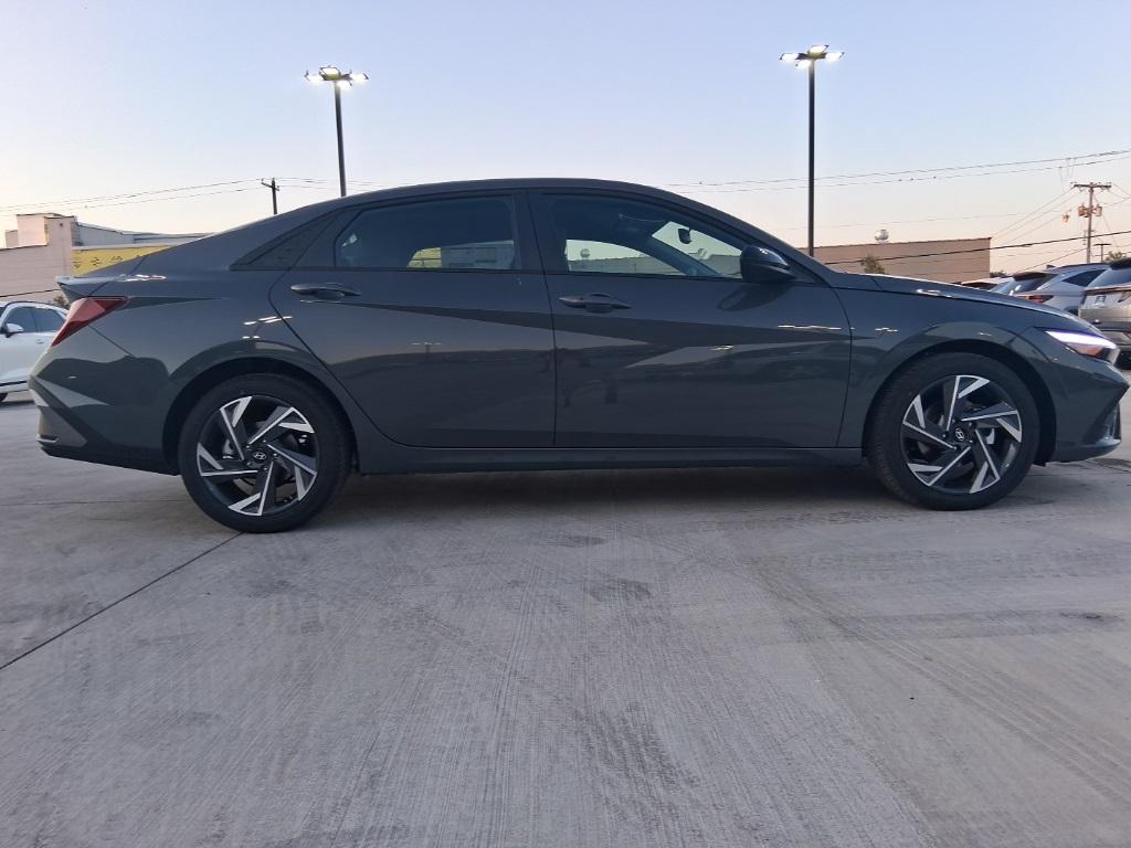 new 2025 Hyundai Elantra car, priced at $22,946