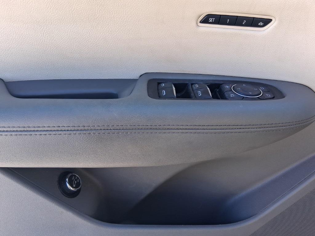 used 2017 Cadillac XT5 car, priced at $11,510