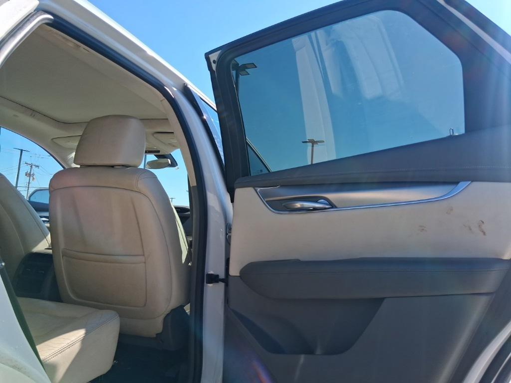used 2017 Cadillac XT5 car, priced at $11,510
