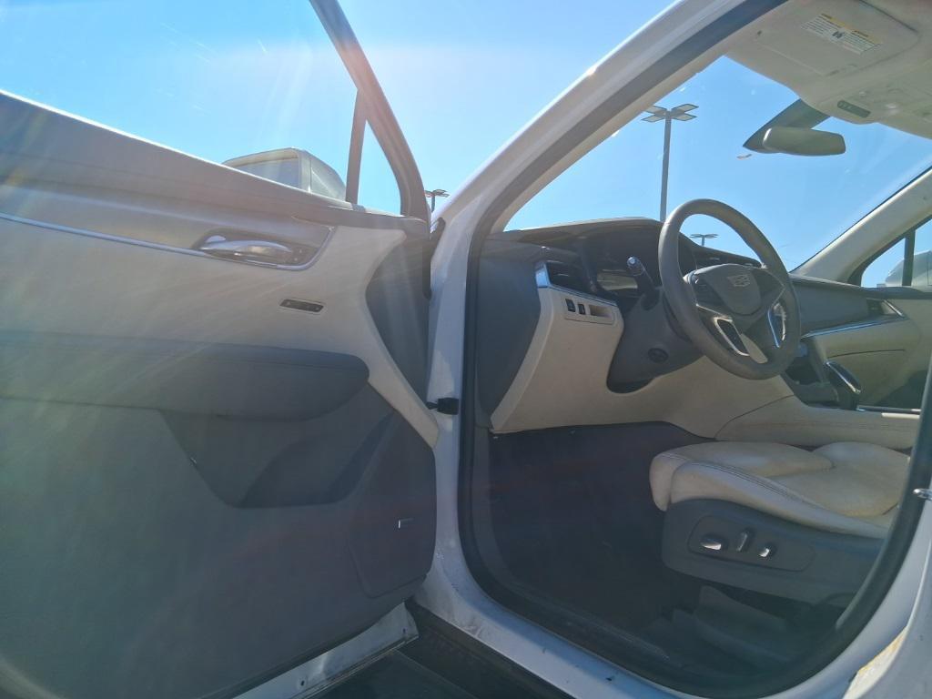 used 2017 Cadillac XT5 car, priced at $11,510