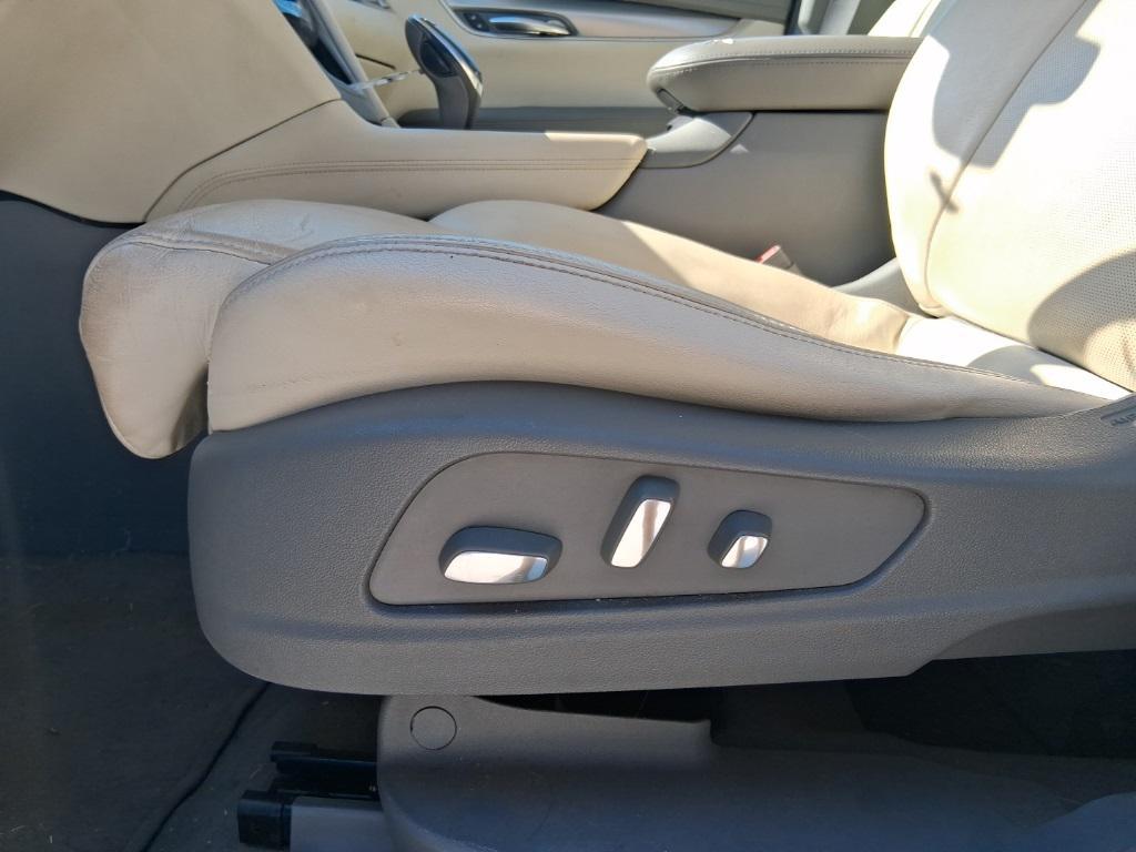 used 2017 Cadillac XT5 car, priced at $11,510