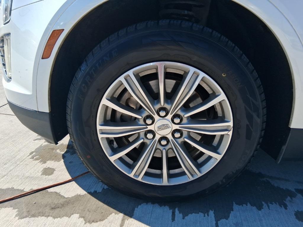 used 2017 Cadillac XT5 car, priced at $11,510