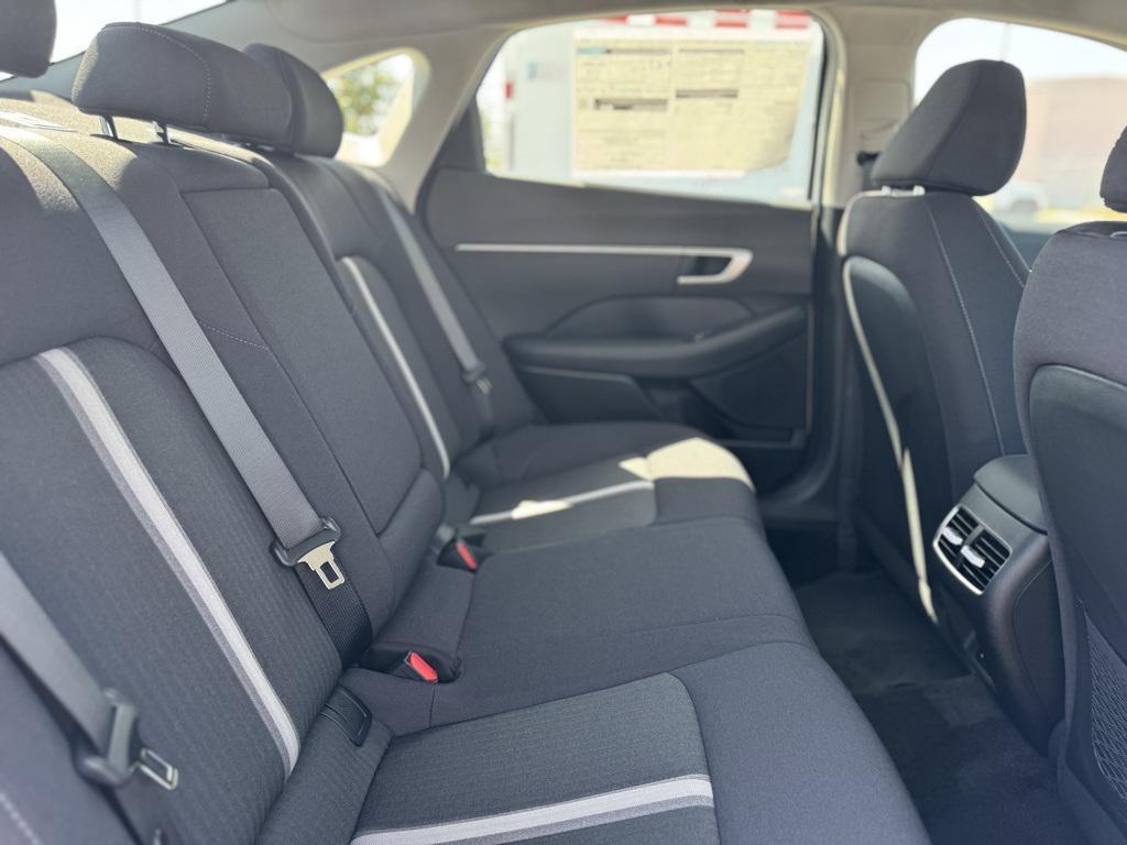 new 2025 Hyundai Sonata Hybrid car, priced at $28,543