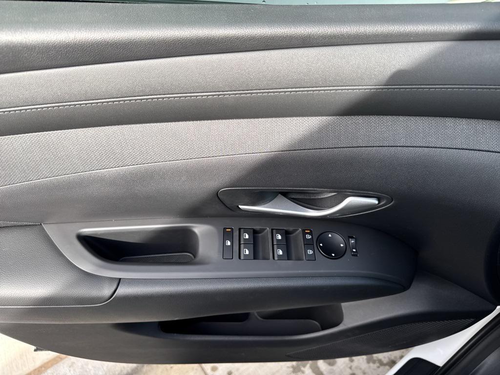 new 2026 Hyundai TUCSON Hybrid car, priced at $33,849