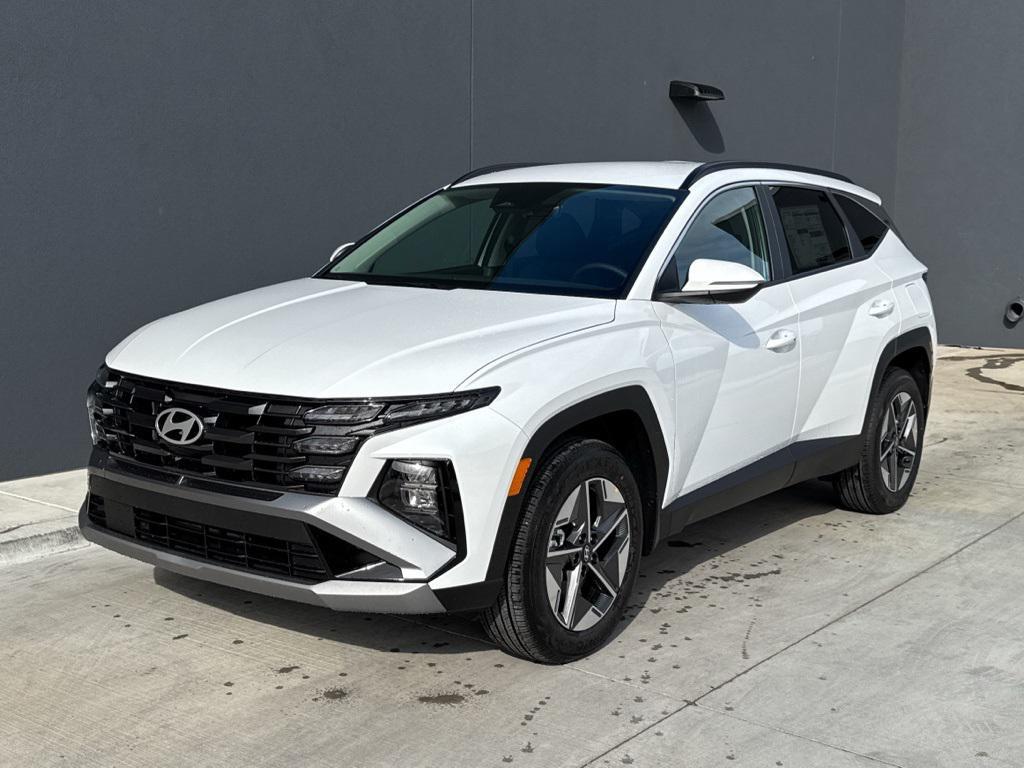 new 2026 Hyundai TUCSON Hybrid car, priced at $33,849