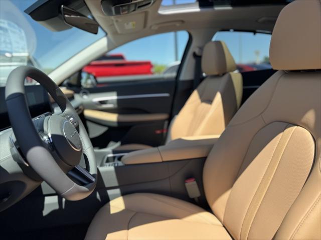 new 2025 Hyundai Sonata Hybrid car, priced at $33,149