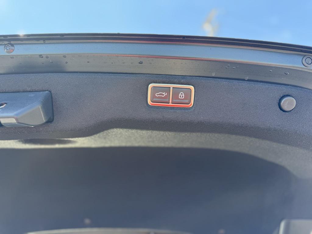 new 2025 Hyundai Sonata Hybrid car, priced at $35,899