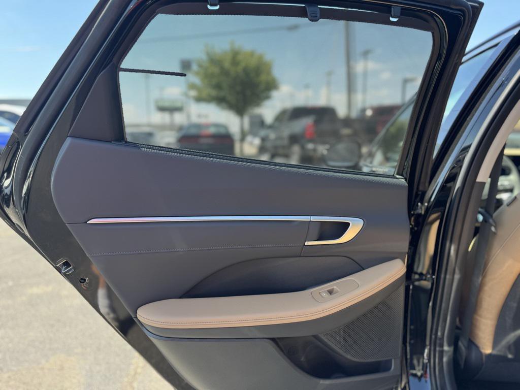 new 2025 Hyundai Sonata Hybrid car, priced at $35,899