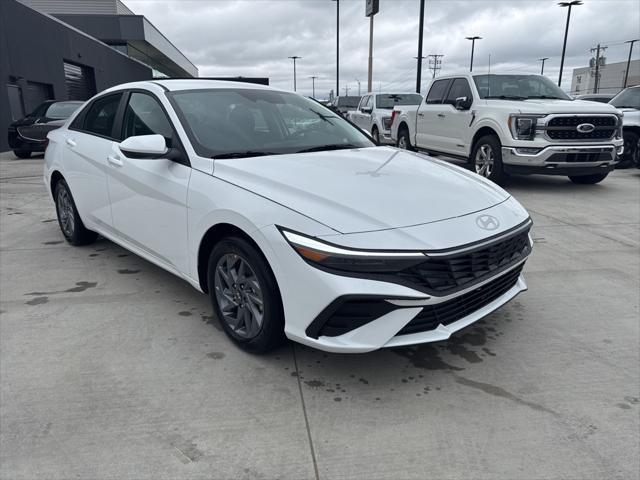 new 2025 Hyundai ELANTRA HEV car, priced at $25,016