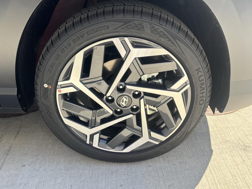 new 2026 Hyundai Kona car, priced at $28,653