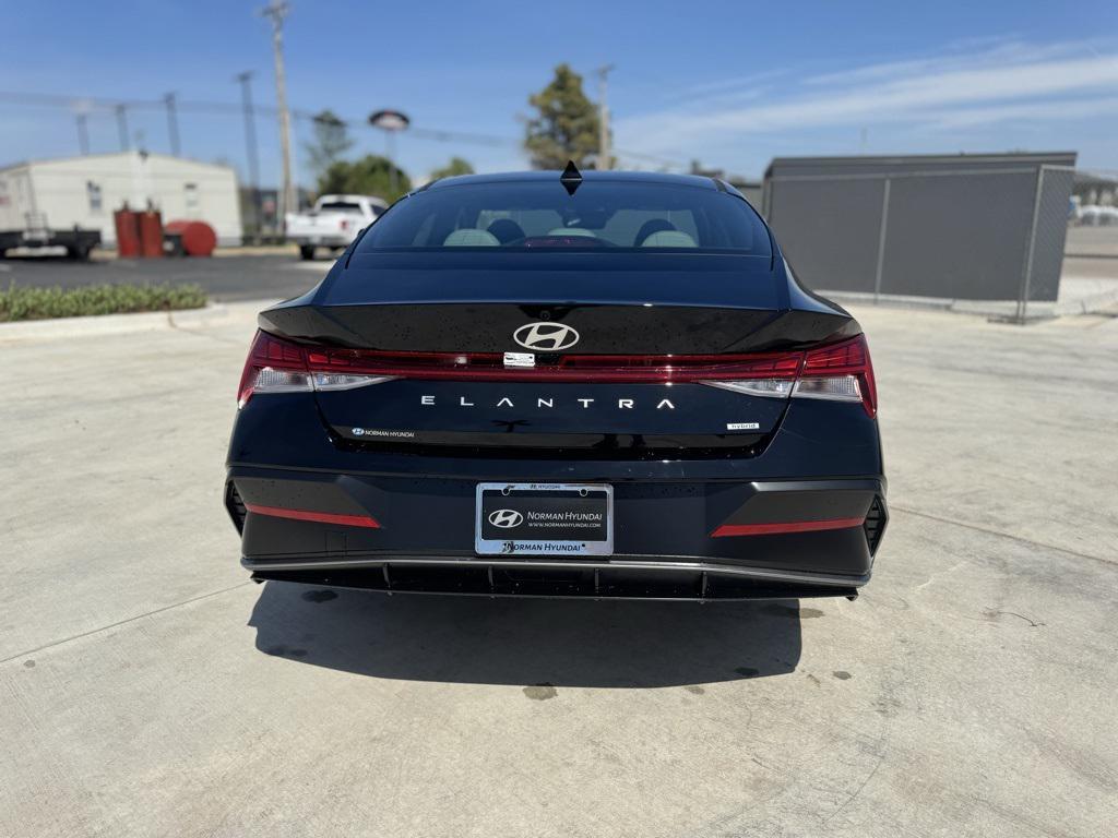 new 2025 Hyundai Elantra car, priced at $27,293