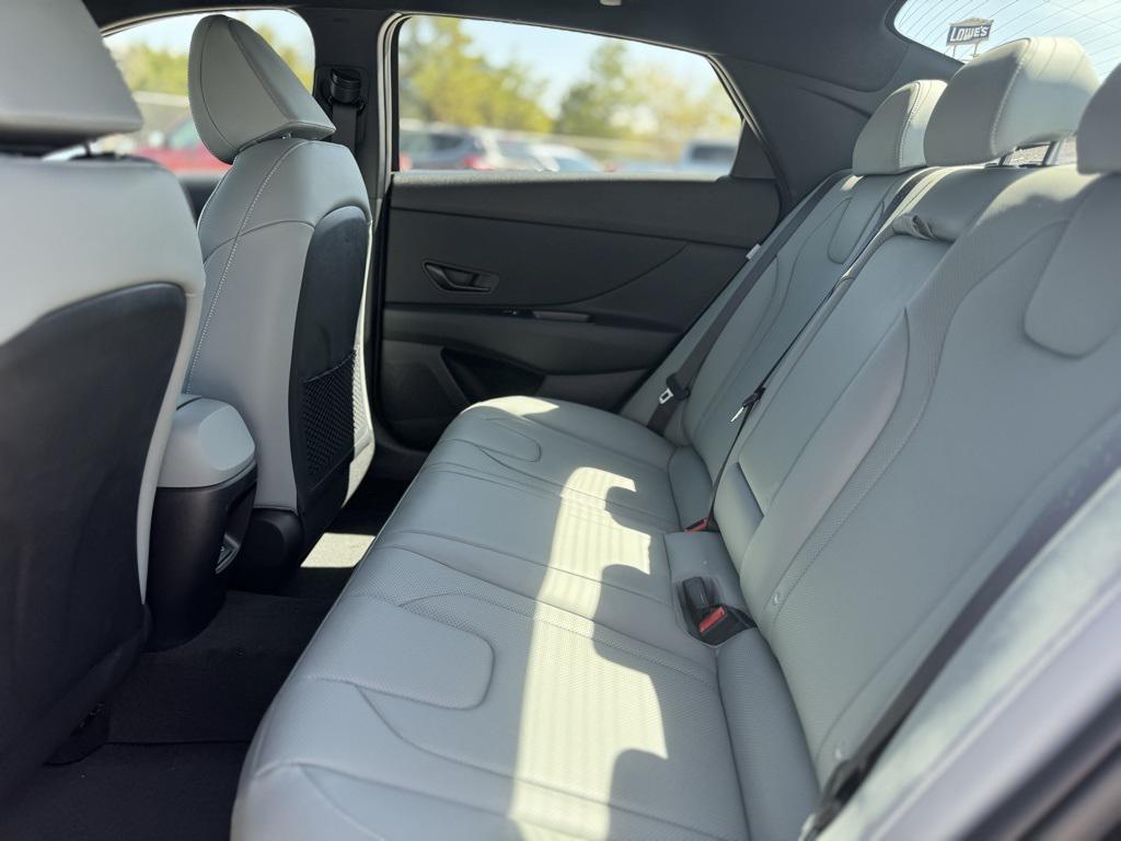 new 2025 Hyundai Elantra car, priced at $27,293