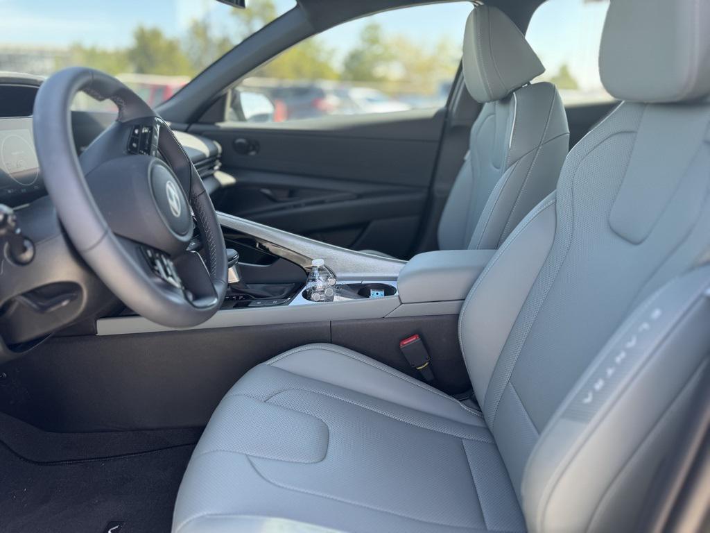 new 2025 Hyundai Elantra car, priced at $27,293