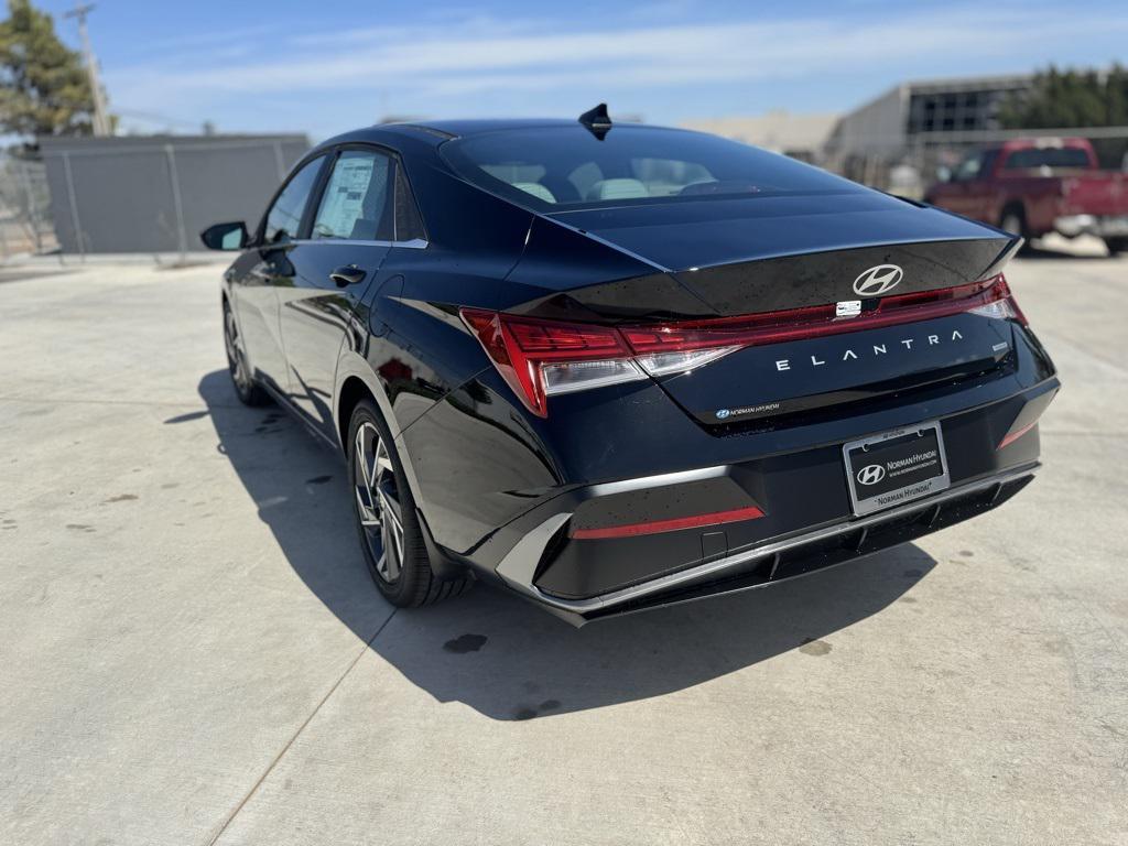 new 2025 Hyundai Elantra car, priced at $27,293