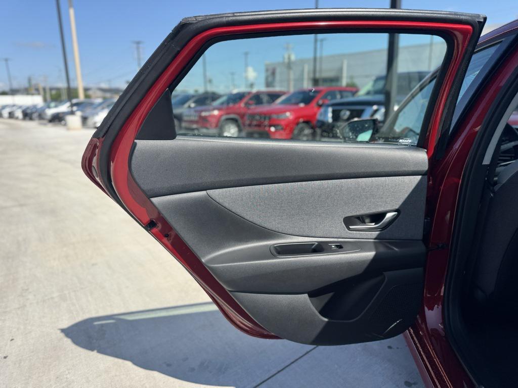 new 2025 Hyundai ELANTRA HEV car, priced at $26,417