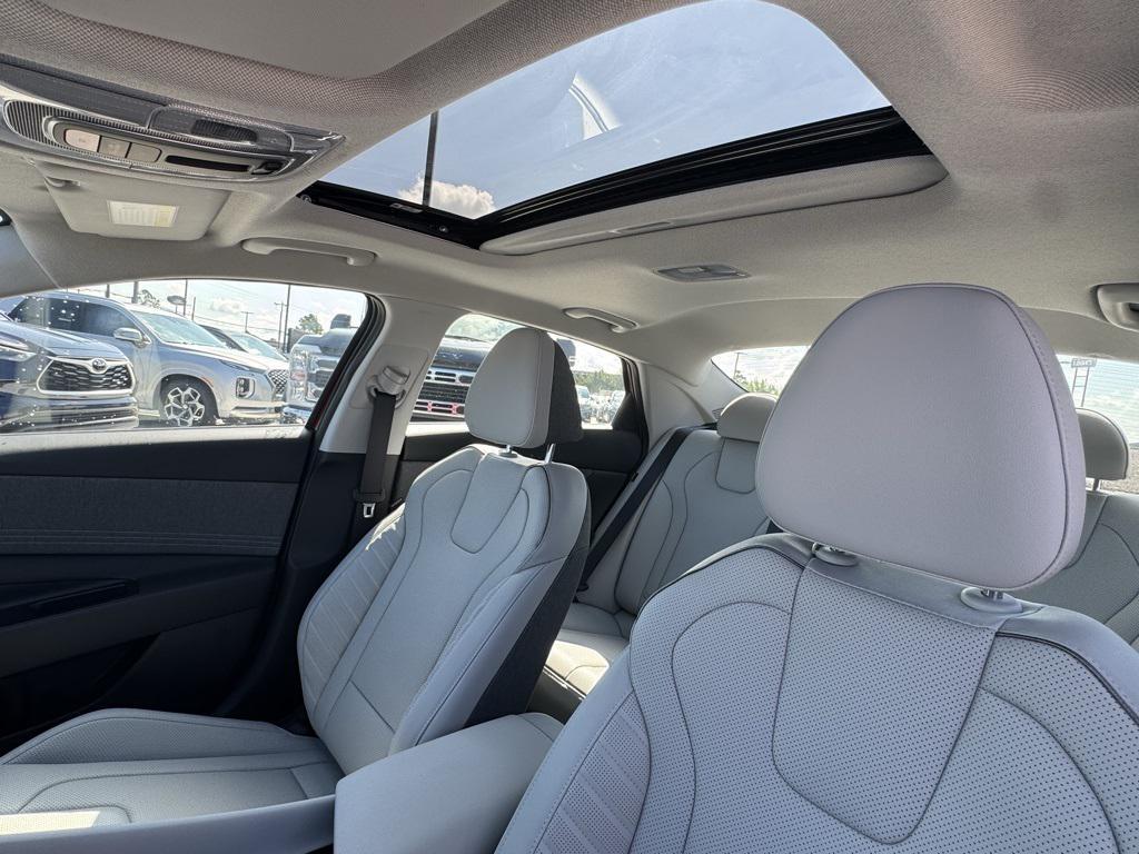 new 2025 Hyundai ELANTRA HEV car, priced at $26,417