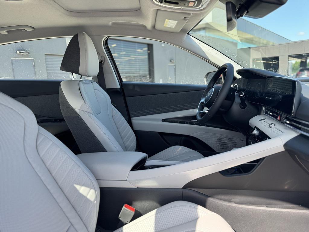 new 2025 Hyundai ELANTRA HEV car, priced at $26,417