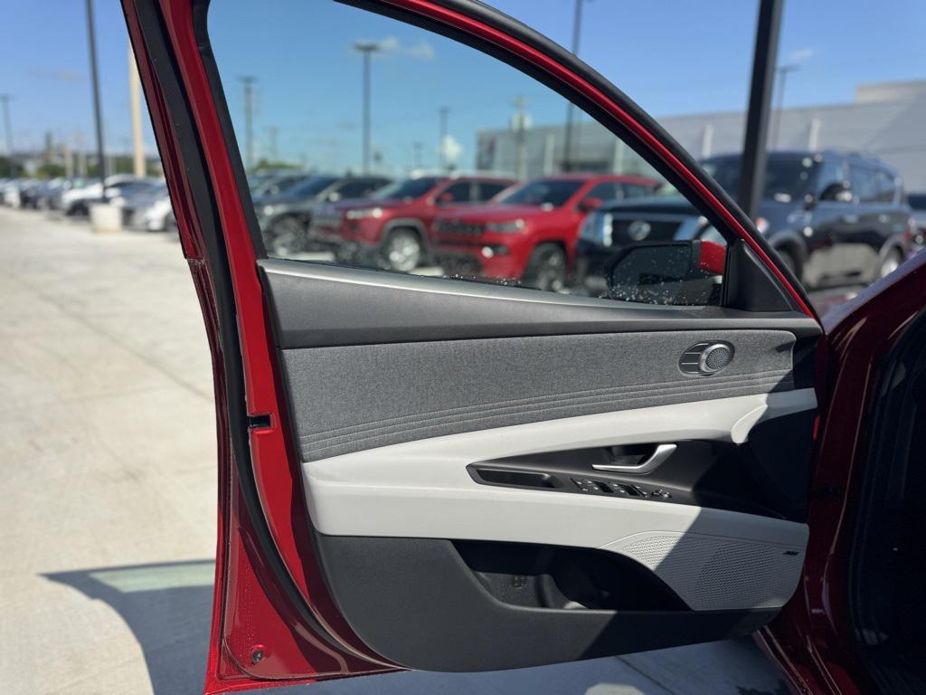new 2025 Hyundai ELANTRA HEV car, priced at $26,417