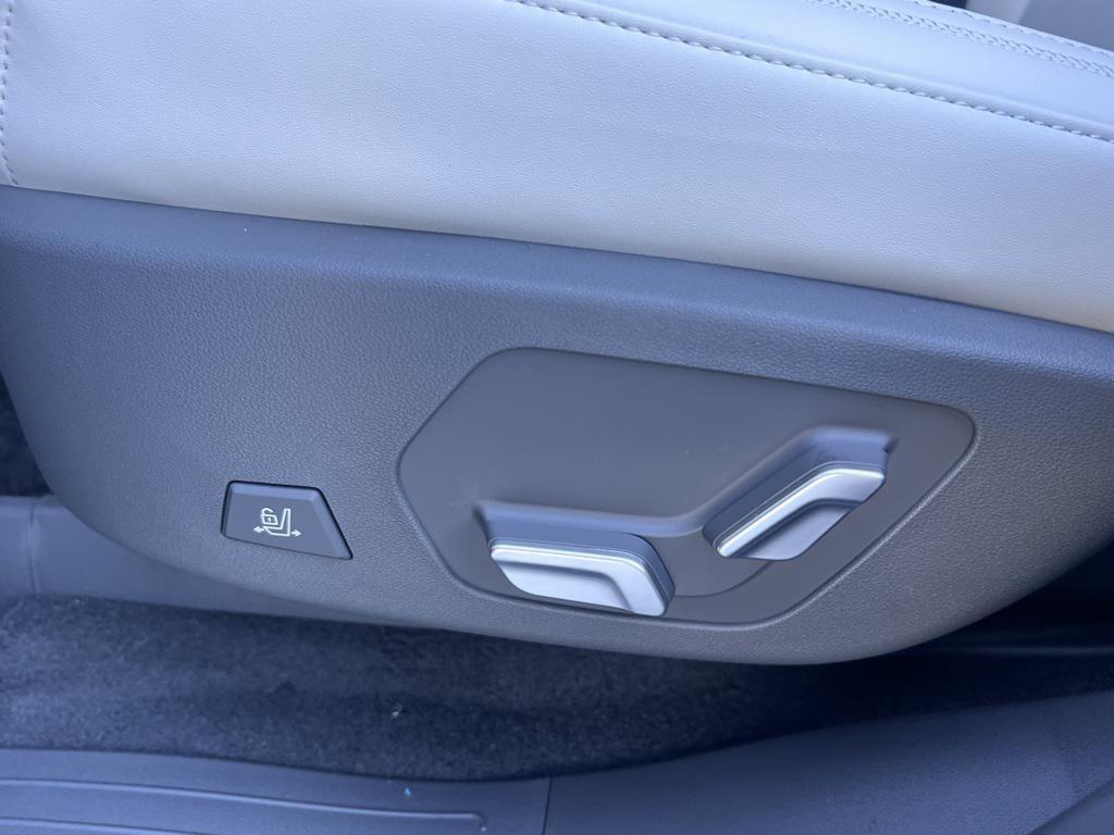 new 2026 Hyundai SANTA FE HEV car, priced at $46,810