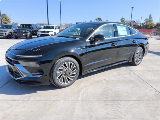 new 2025 Hyundai Sonata Hybrid car, priced at $39,130