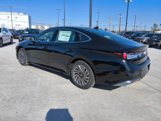 new 2025 Hyundai Sonata Hybrid car, priced at $39,130