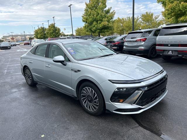 new 2024 Hyundai Sonata Hybrid car, priced at $27,460