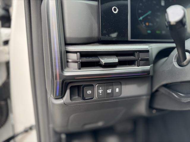 new 2025 Hyundai SANTA FE HEV car, priced at $48,459