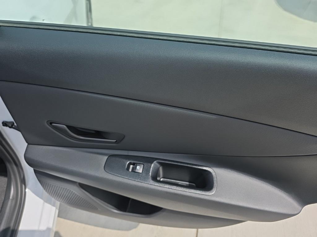 new 2025 Hyundai ELANTRA HEV car, priced at $26,898