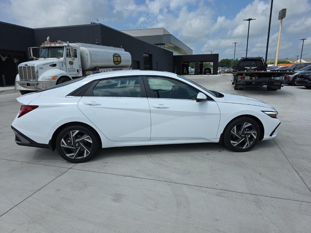 new 2025 Hyundai ELANTRA HEV car, priced at $26,898