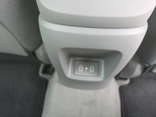 new 2025 Hyundai Elantra car, priced at $22,876