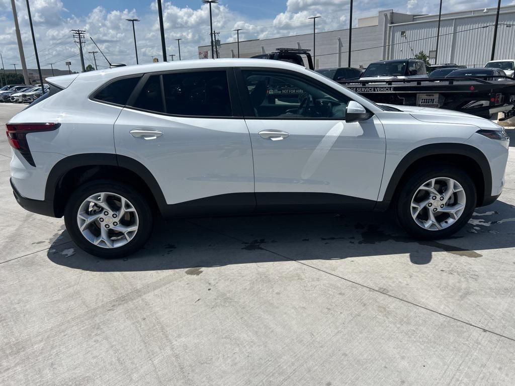 used 2025 Chevrolet Trax car, priced at $23,010