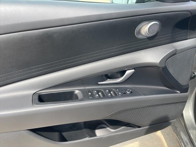 new 2025 Hyundai ELANTRA HEV car, priced at $20,941