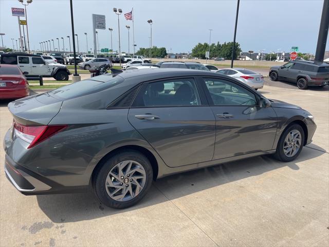 new 2025 Hyundai ELANTRA HEV car, priced at $20,941