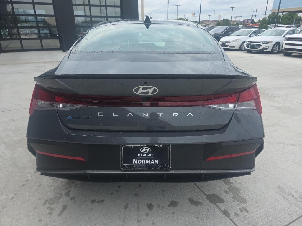 new 2025 Hyundai Elantra car, priced at $22,961